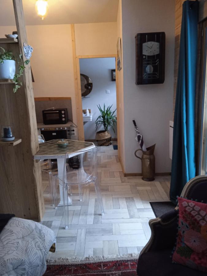 Ferienhaus Libellule Domaine De La Mamounette Champclause